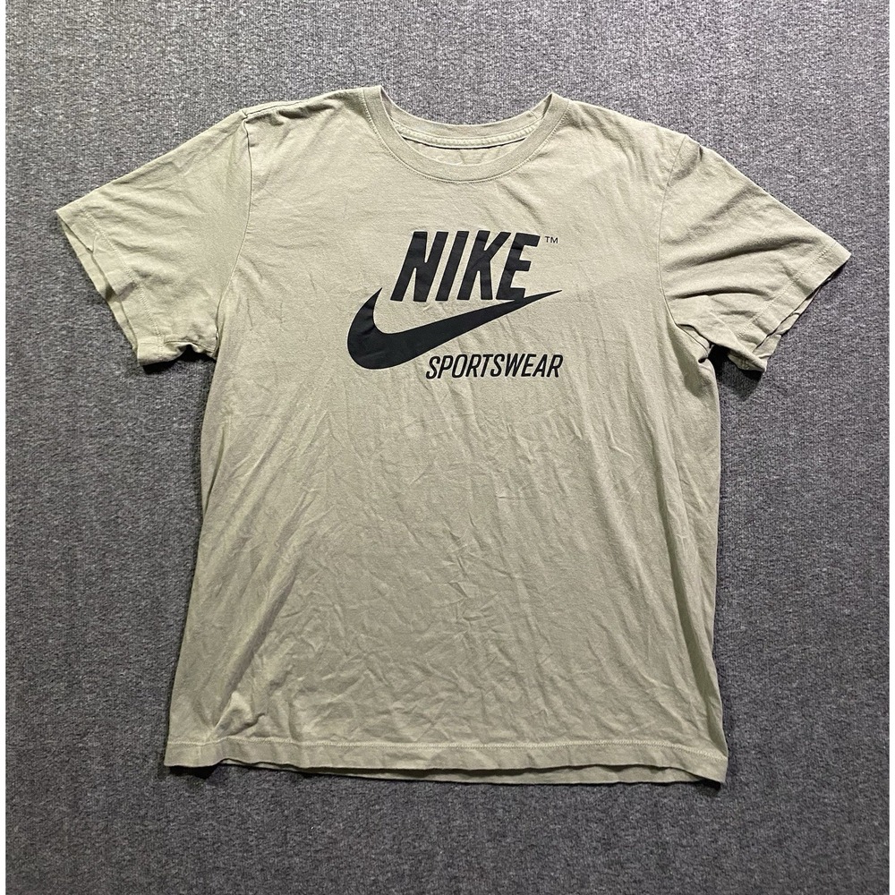 Nike Army Green T Shirt The Nike Tee Size L